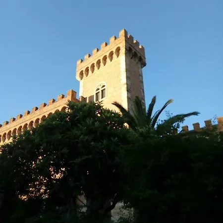Torre Rossa Apartment *